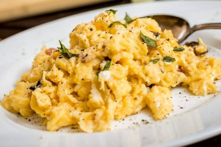 Keto Herbed Scrambled Eggs Recipe