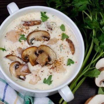 Low Carb Chicken Mushroom Soup (Keto-Friendly Soup Recipe) Low Carb Chicken Mushroom Soup