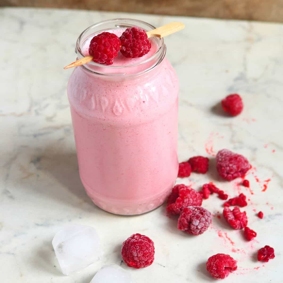 Raspberry cheesecake keto smoothie