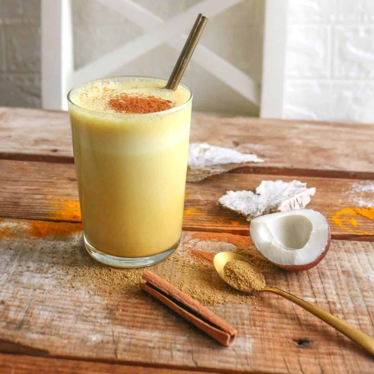 Turmeric keto milkshake