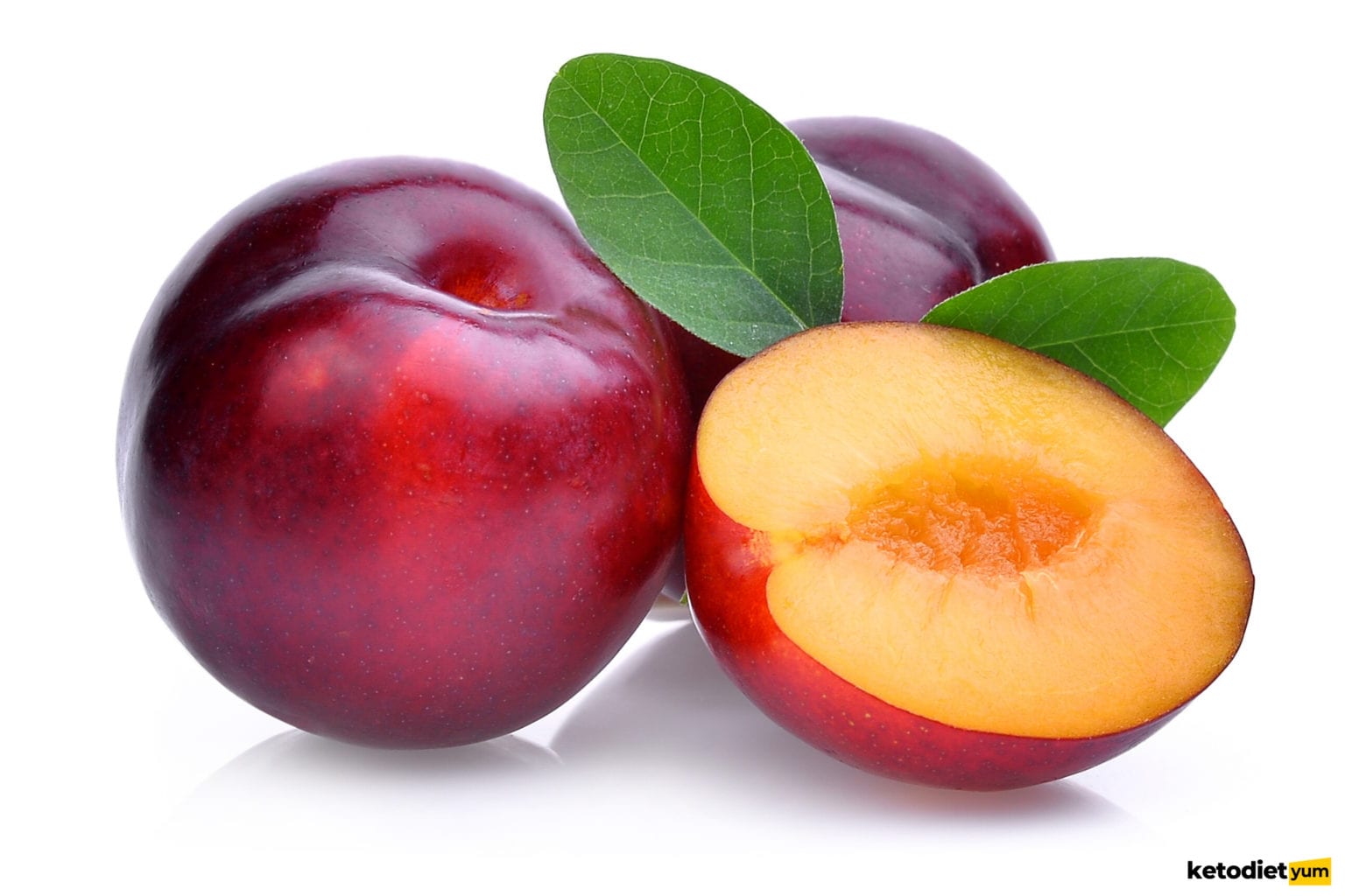 Best Keto Fruits List With Recipes (Free Printable List)