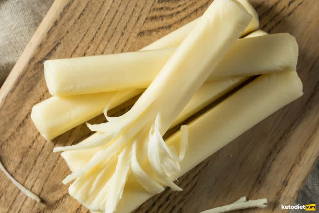 Keto Snacks 14 Best Keto Snacks That Won't Kick You Out of Ketosis