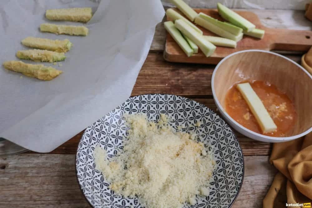 Keto Baked Zucchini Fries (Only 4 Ingredients!)