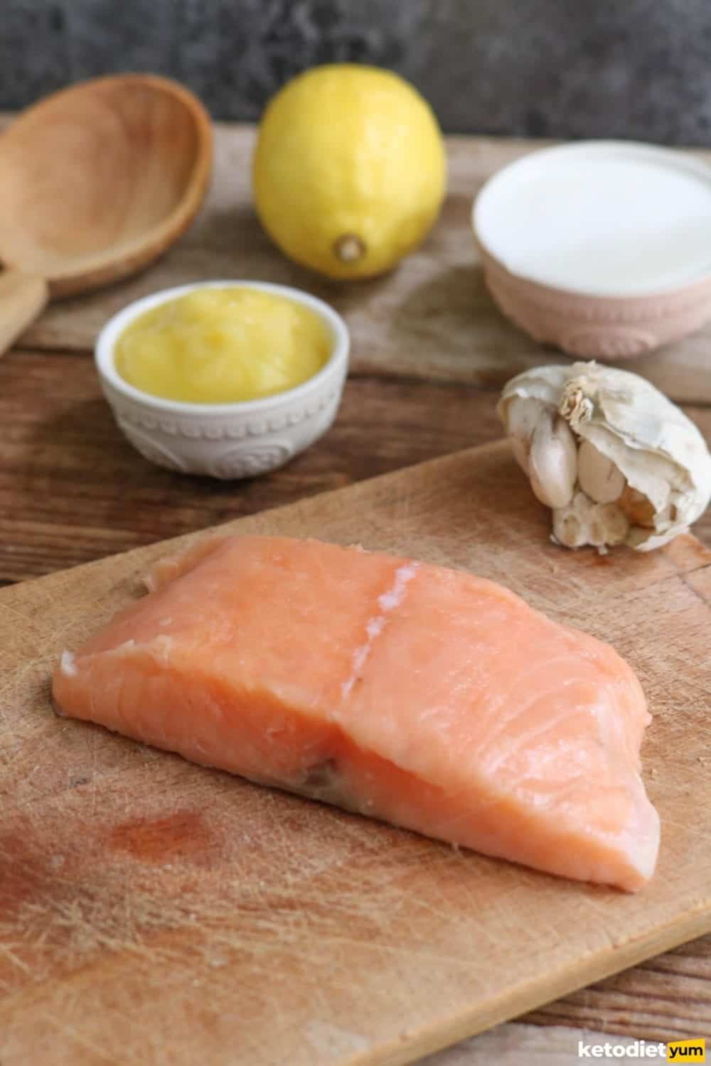 Keto Lemon Garlic Salmon Dinner Recipe