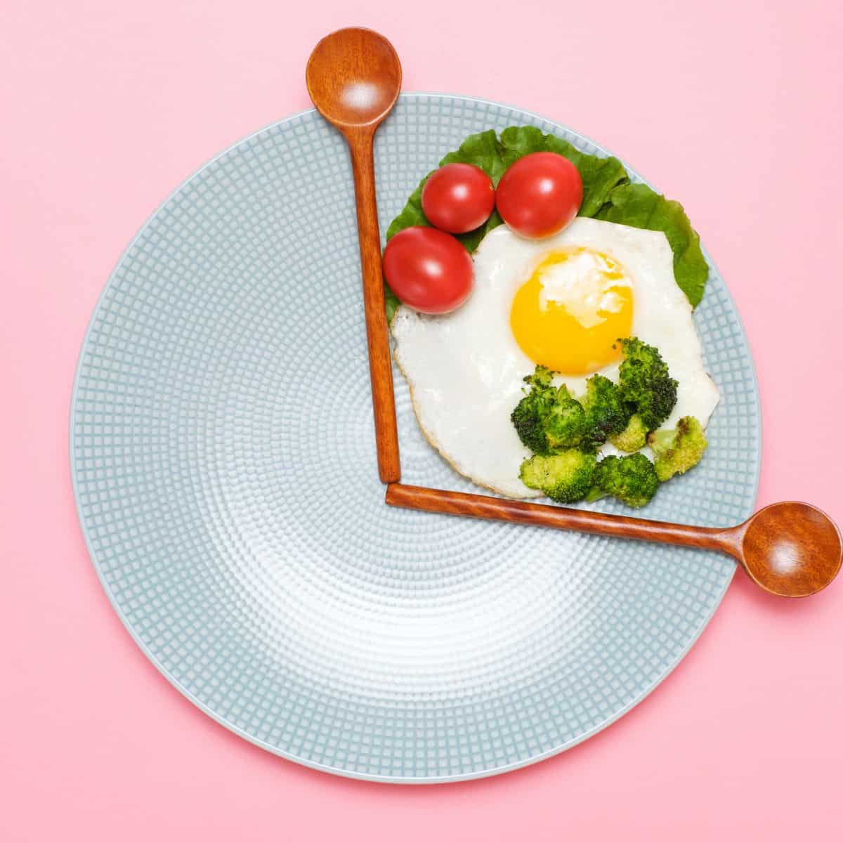 Keto and Intermittent Fasting: Should You Combine the Two? Keto and Intermittent Fasting (2)
