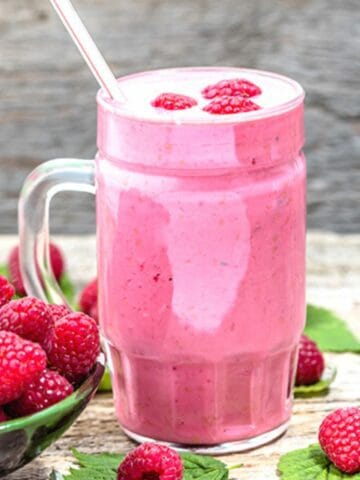 8 Healthy Keto Smoothies For All-Day Energy