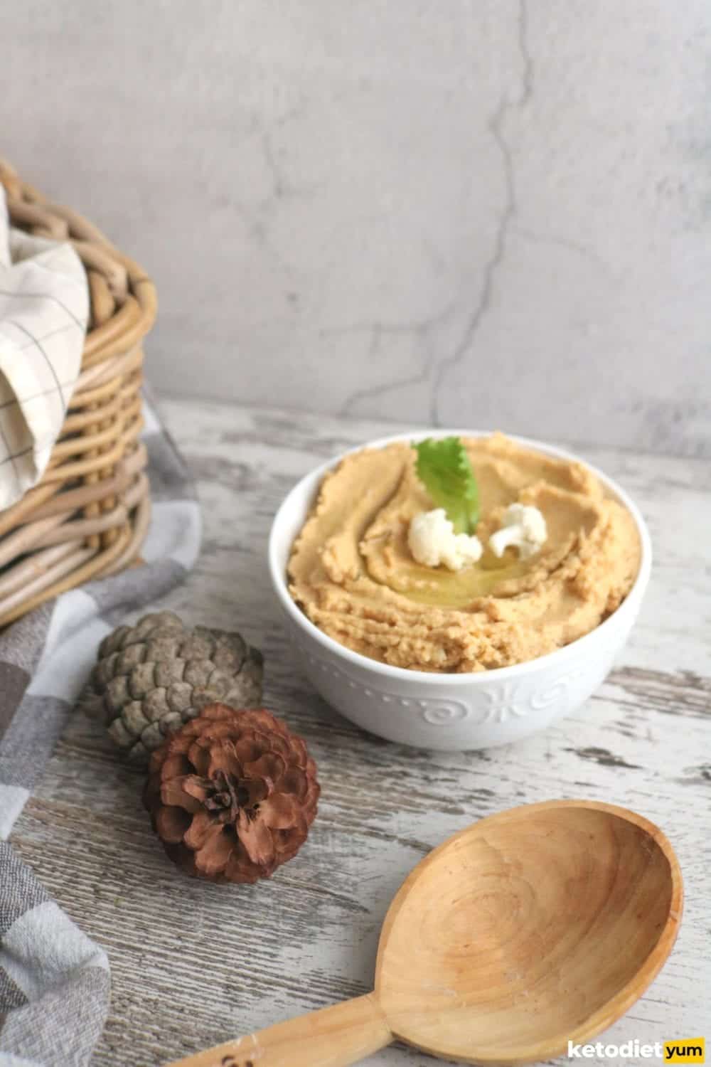 Keto Roasted Cauliflower Hummus