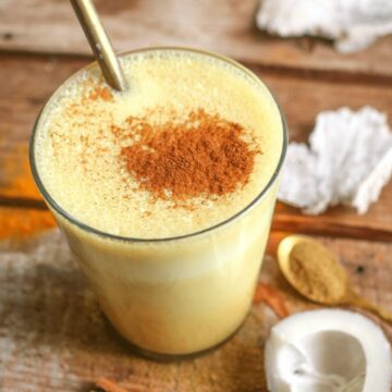 Super Healthy Turmeric Keto Milkshake