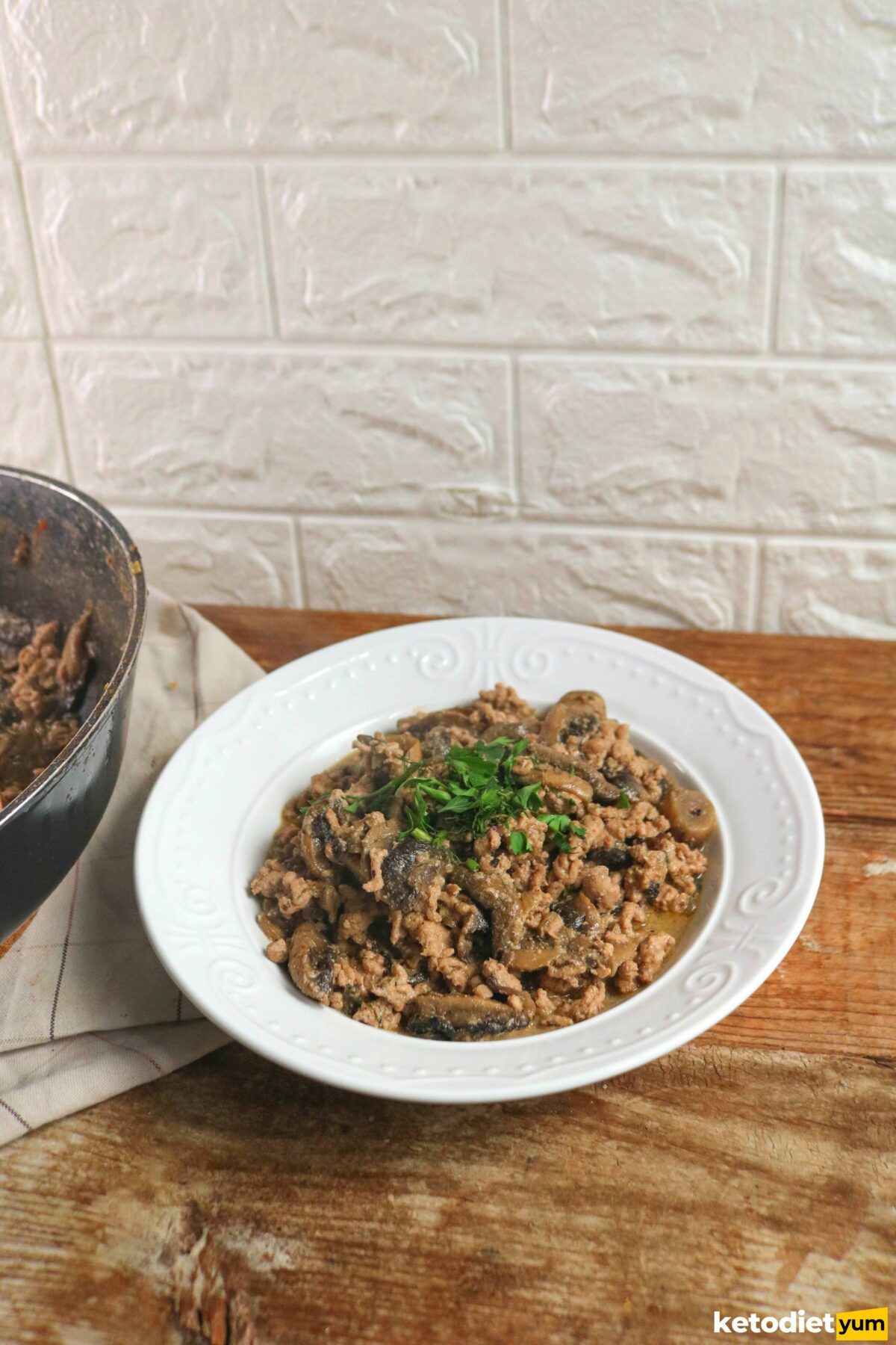 Keto Beef Stroganoff