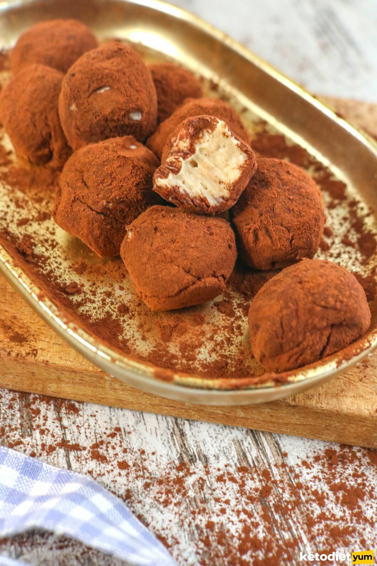 Keto Cheesecake Fat Bombs