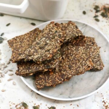 4-Seed Crispy Keto Crackers