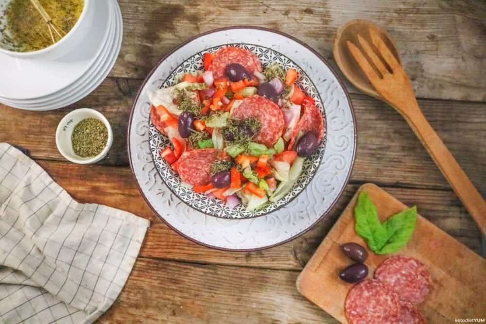Easy Keto Salad With Homemade Italian Dressing Keto Diet Yum