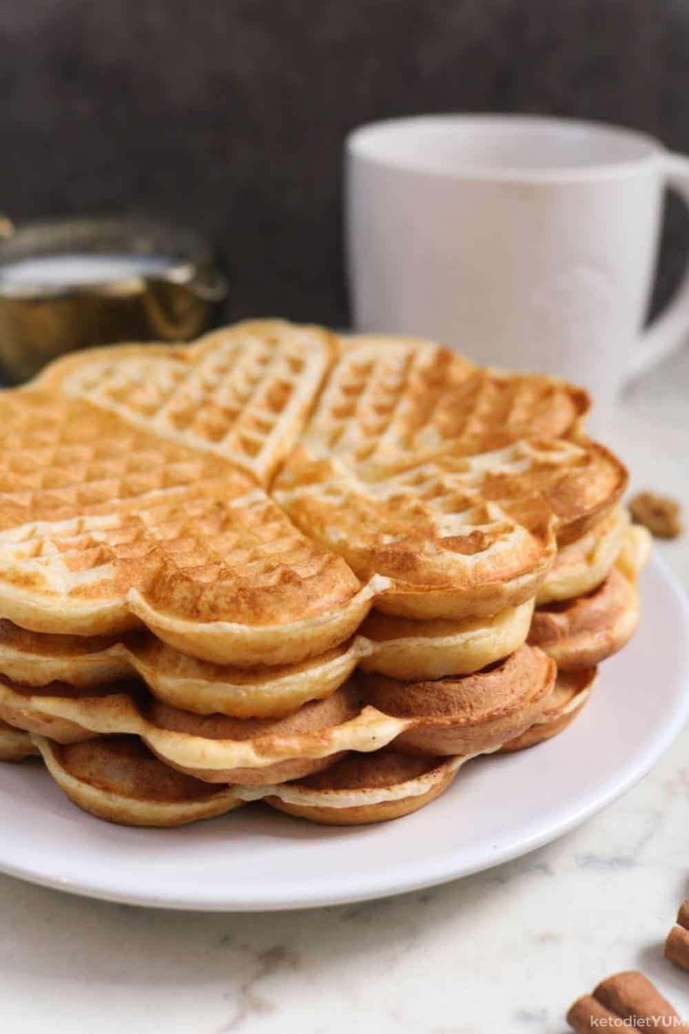 Keto Chaffle Recipes - Only 4 Ingredient Chaffle Waffle Recipes