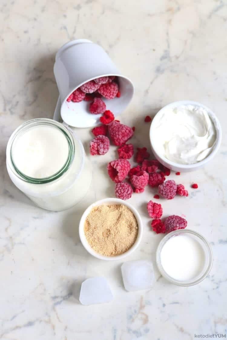 Keto Raspberry Cheesecake Smoothie Ingredients