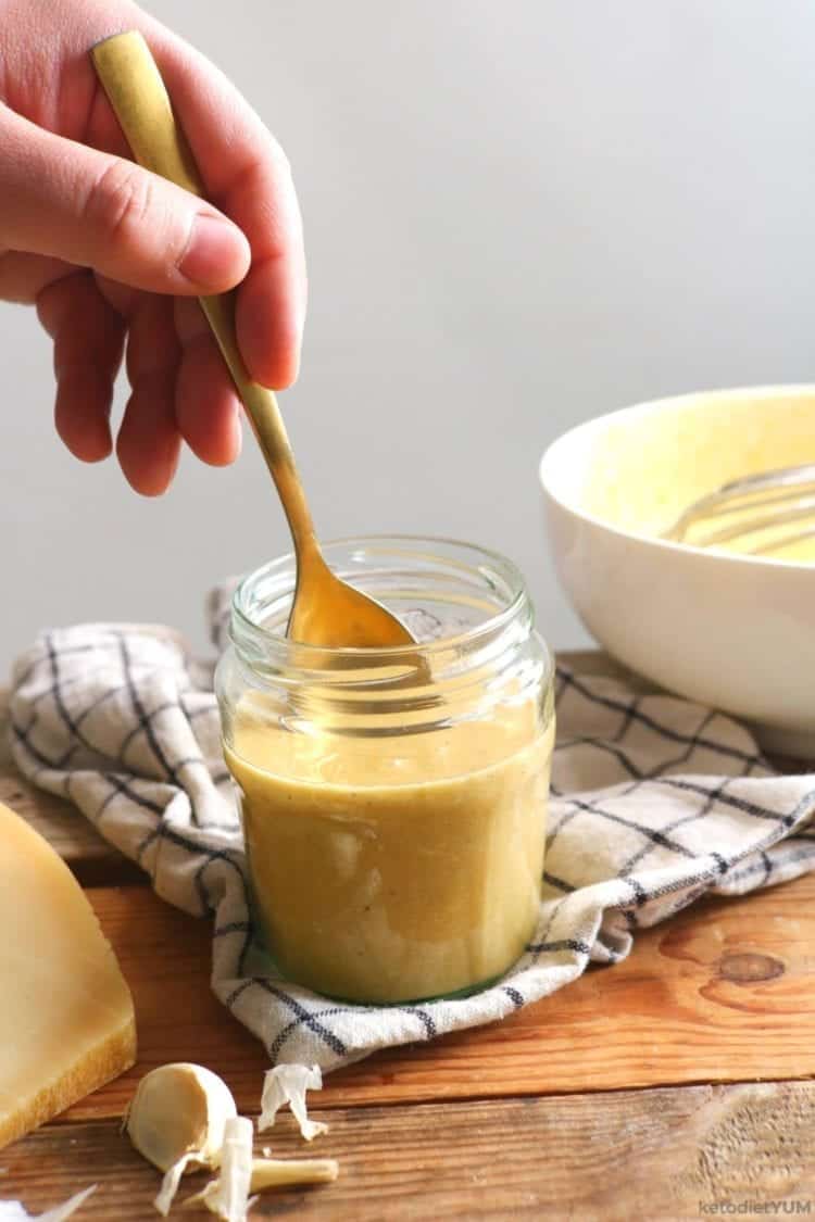 How to make caesar salad dressing