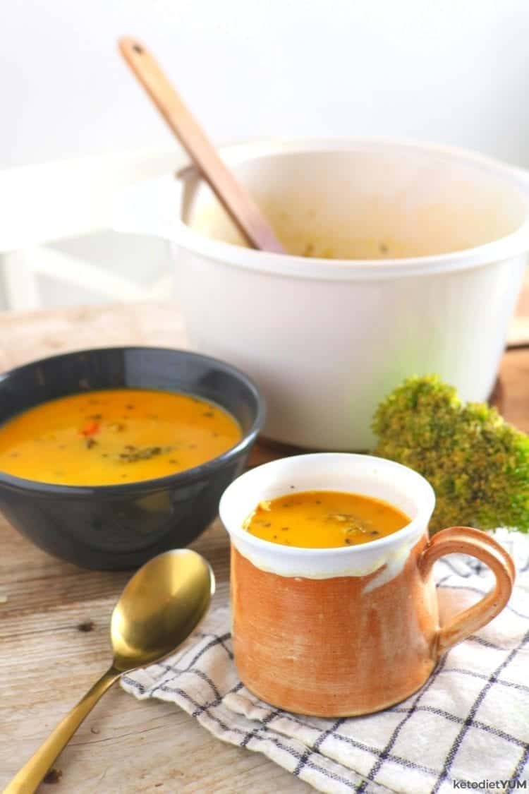 keto broccoli cheddar soup