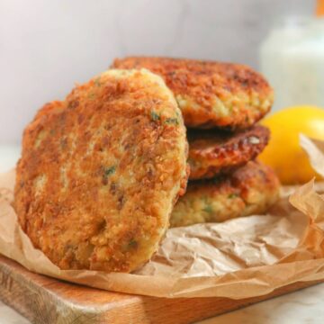 Keto Fish Cakes with Garlic Aioli