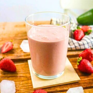 Keto Strawberry Avocado Smoothie Recipe