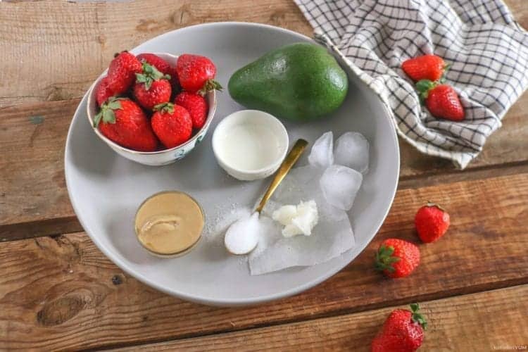 strawberry smoothie keto ingredients
