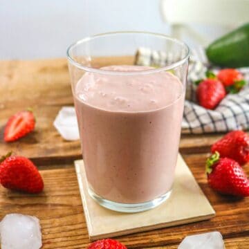 Keto Strawberry Avocado Smoothie Recipe
