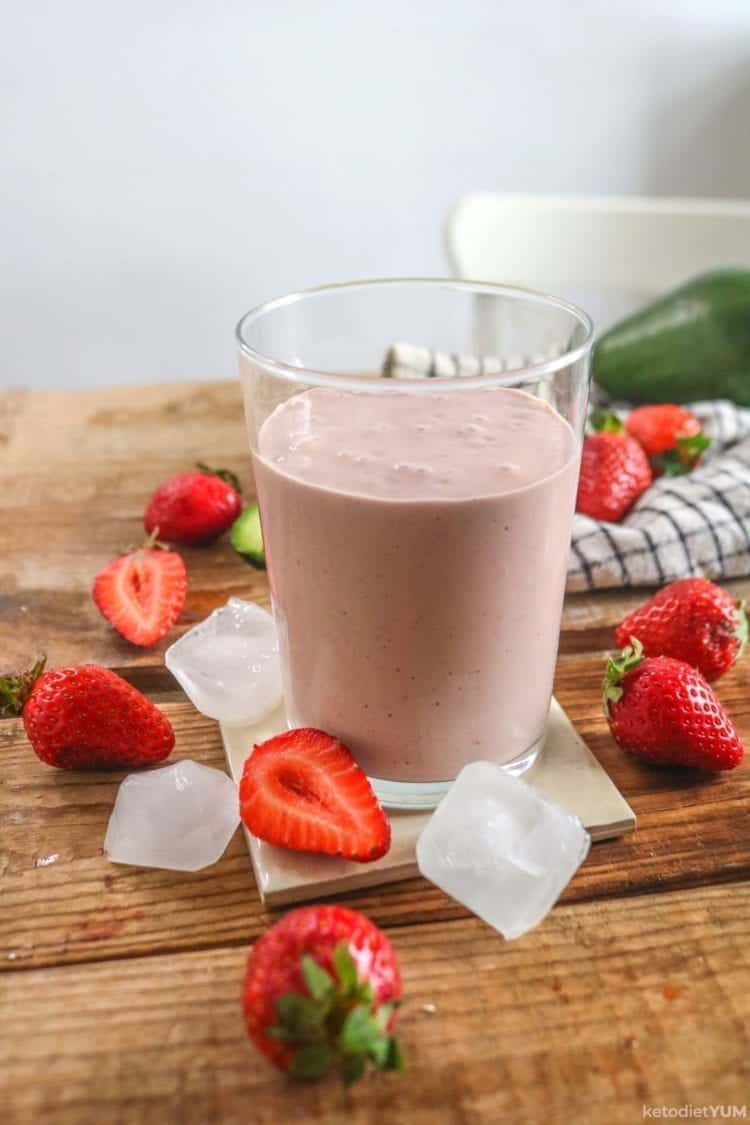 Best strawberry smoothie keto recipe