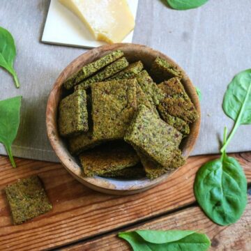 Crispy Parmesan Spinach Crackers