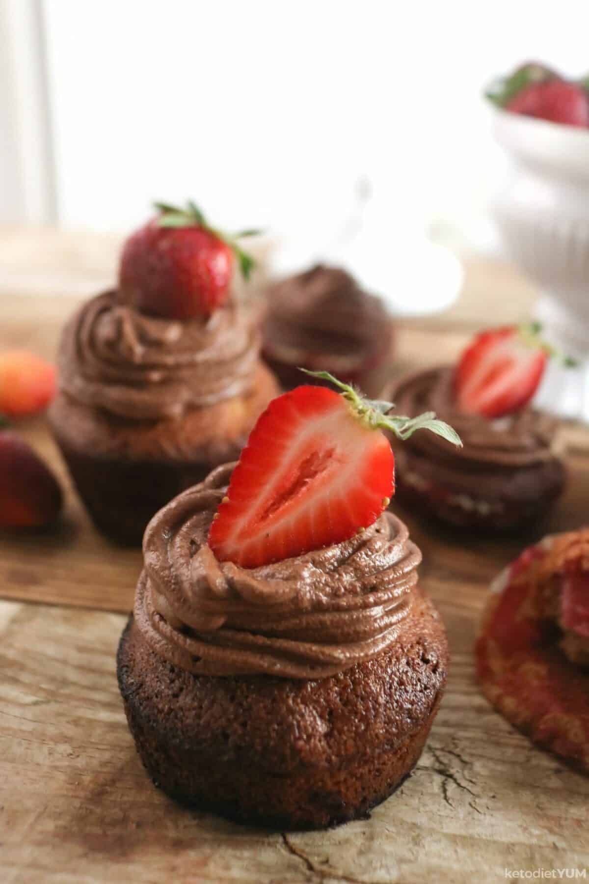 Keto Chocolate Cupcakes