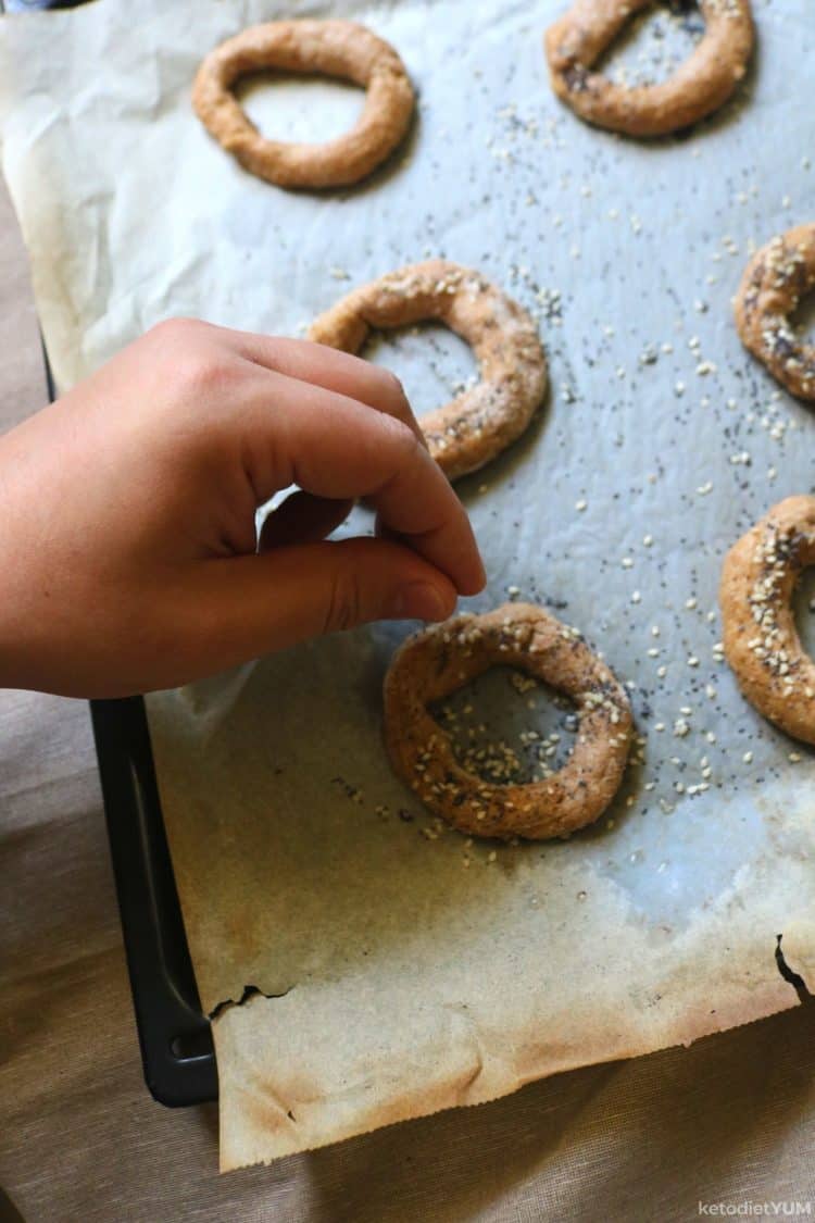 Topping the fathead dough bagels