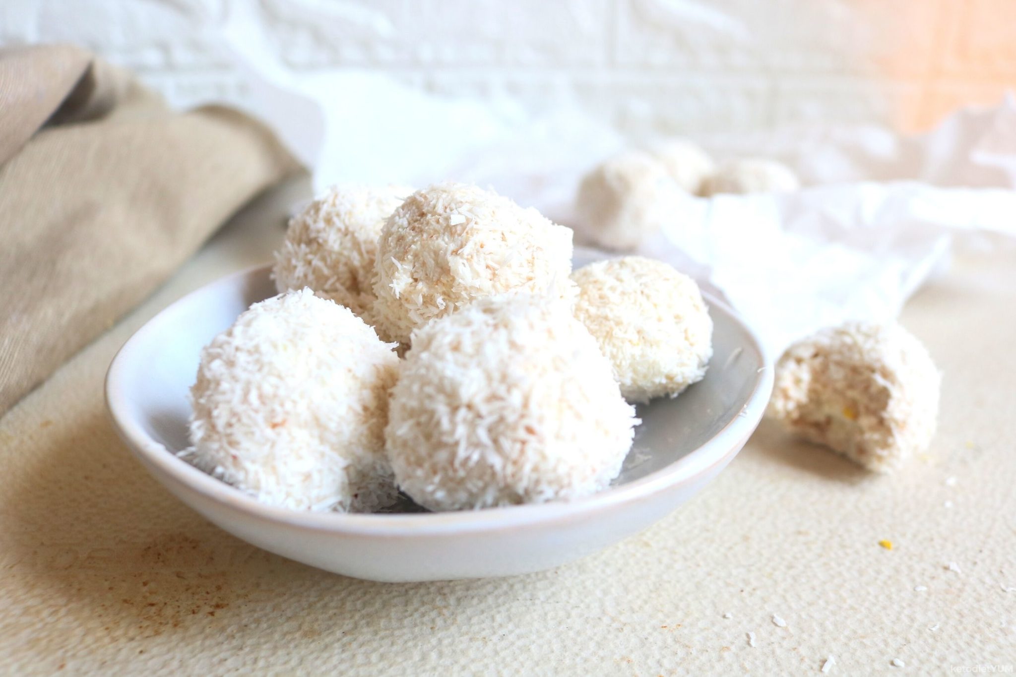 Easy Keto Cream Cheese Lemon Fat Bombs Recipe Keto Diet Yum