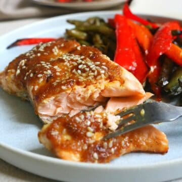 Keto Baked Salmon and Green Beans