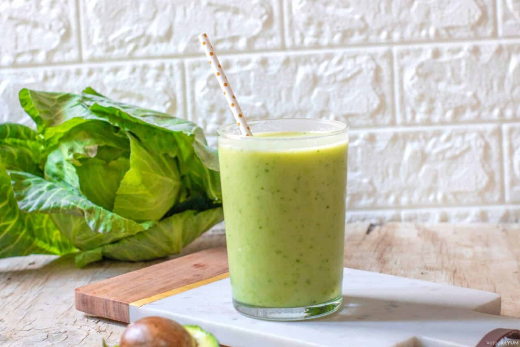 Healthy Keto Kale Smoothie (LowCarb) Keto Diet Yum