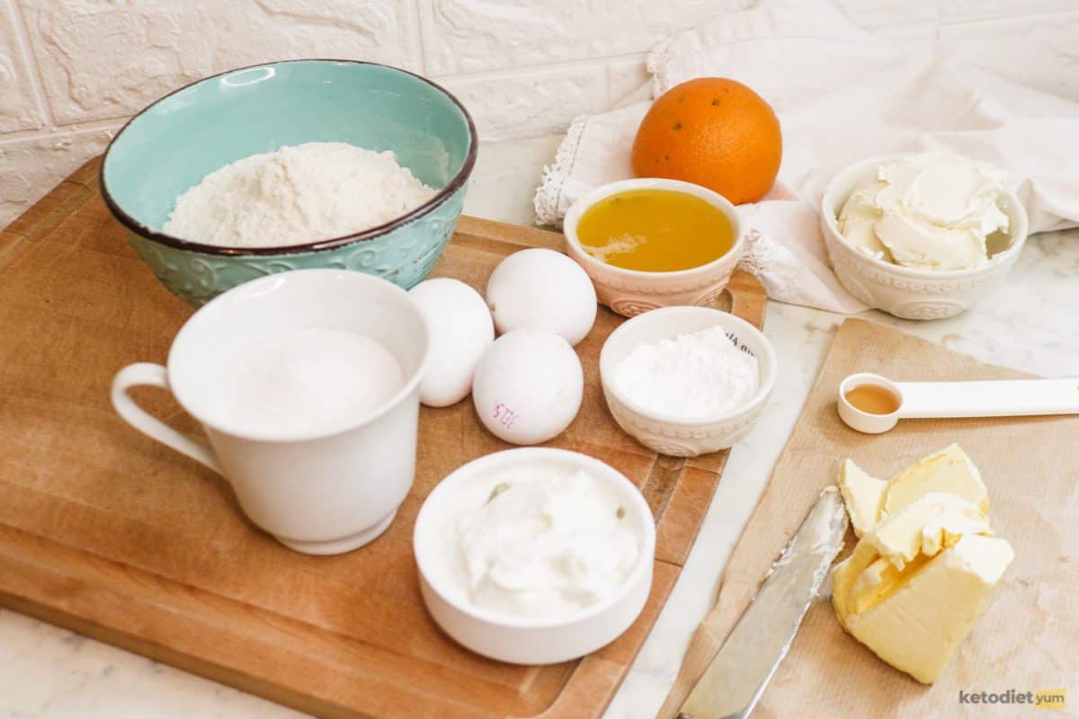 Ingredients needed to make almond flour orange cake