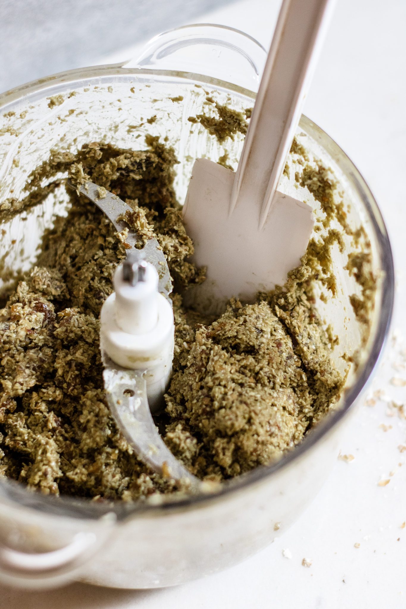 Easy Matcha Energy Balls With Dates And Coconut Keto Yum