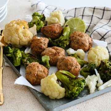 Easy Keto Chicken Meatballs (One-Tray Dinner)