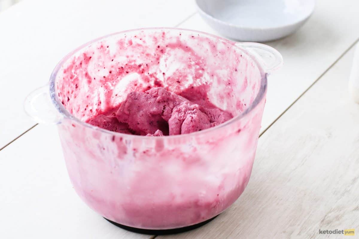 Sugar Free Keto Frozen Yogurt Blending together all the ingredients to make sugar free frozen yogurt