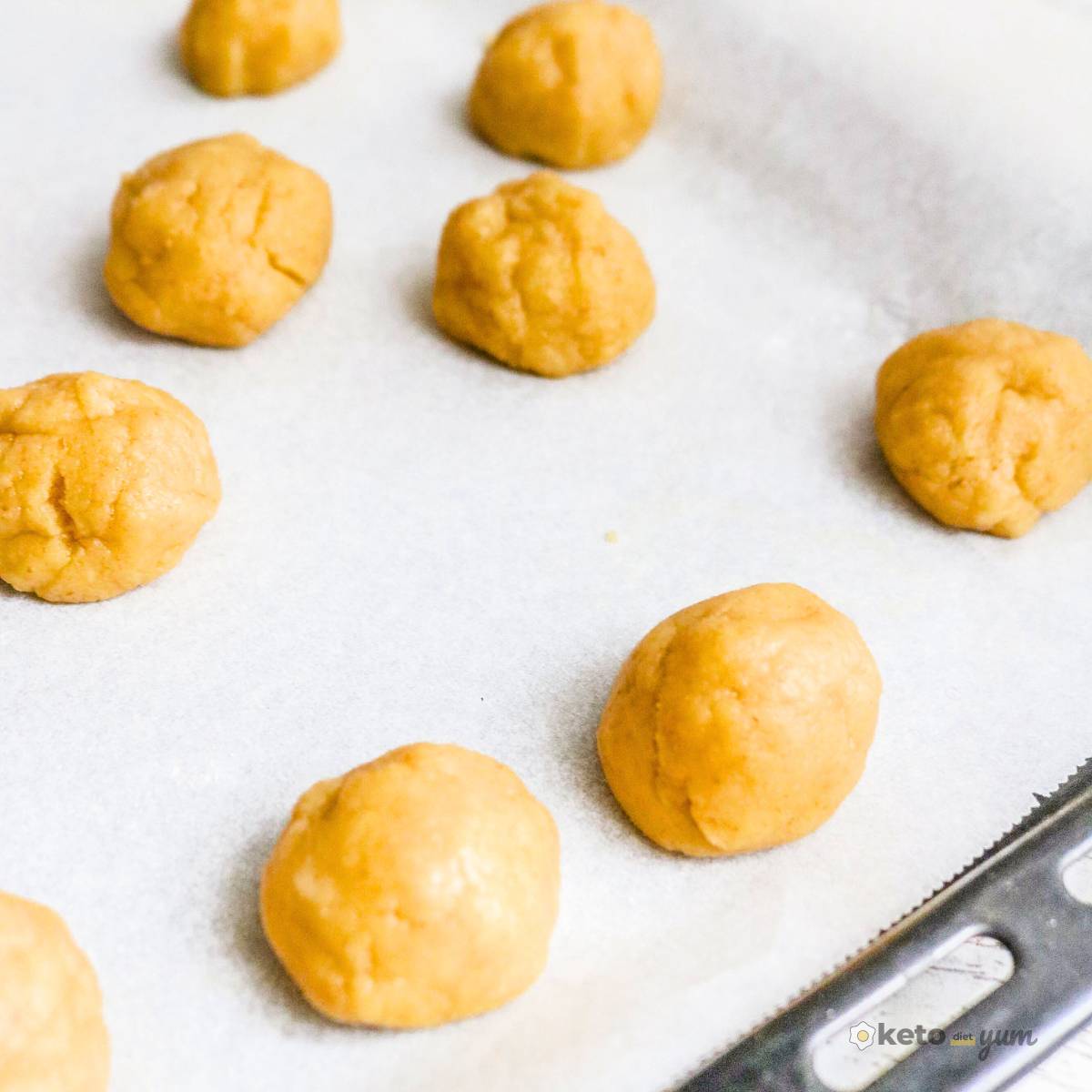 Keto Glazed Donut Balls