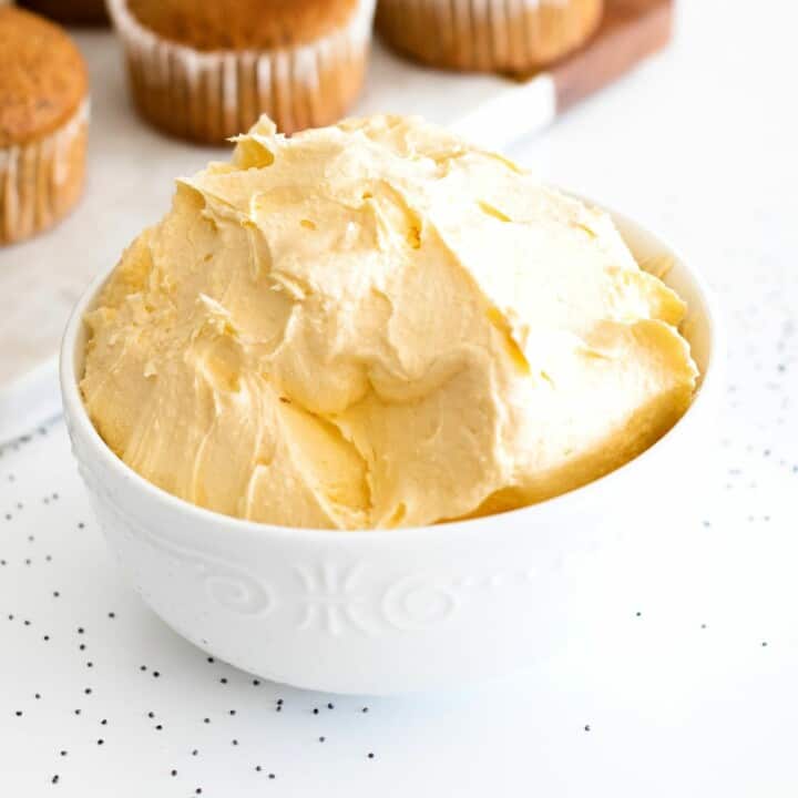 Easy Keto Buttercream Frosting (Plain, Chocolate, Or Lemon)