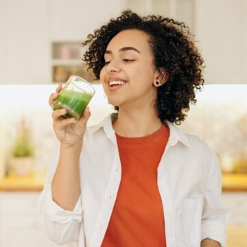 woman drinking healthy juice