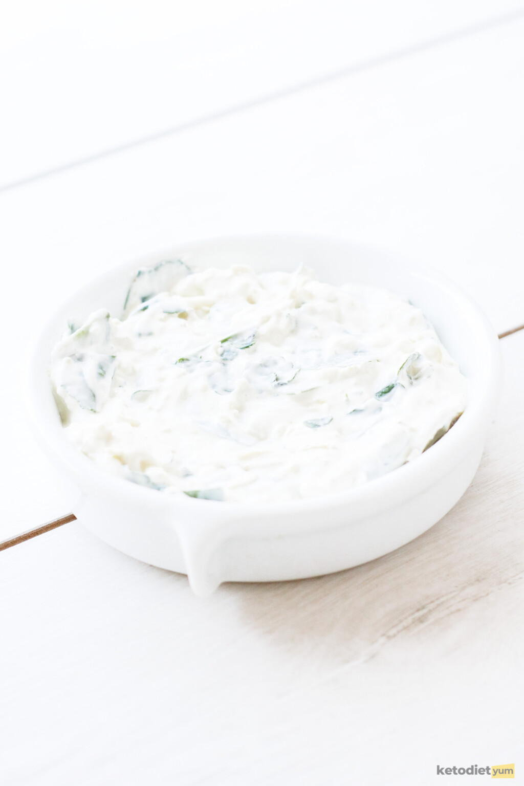 Delicious Keto Spinach Artichoke Dip: Low-Carb And Easy