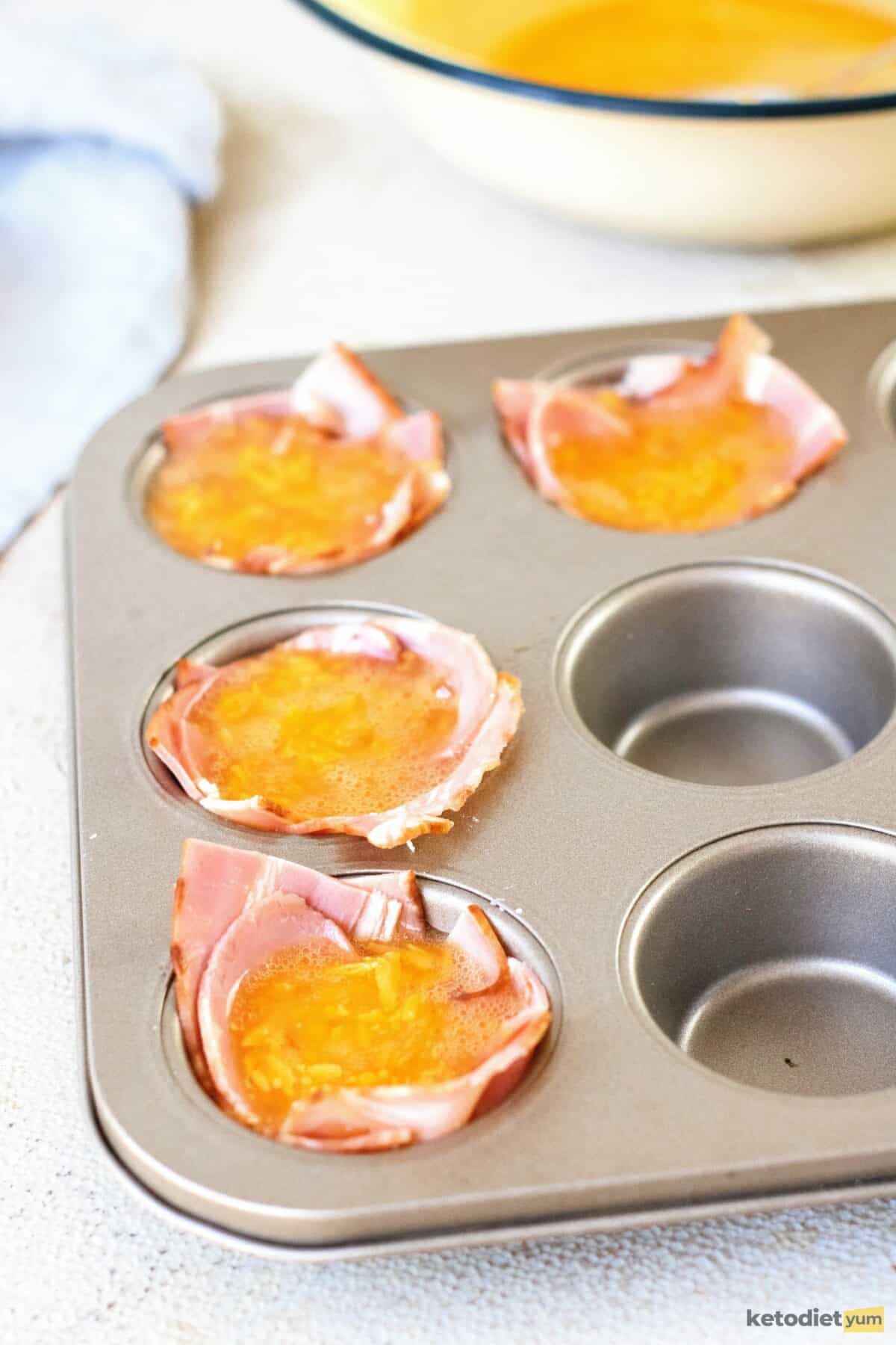 Keto Egg Muffins (3 Ingredient Low Carb Breakfast)