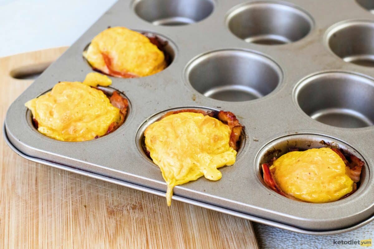 Keto Egg Muffins (3 Ingredient Low Carb Breakfast)