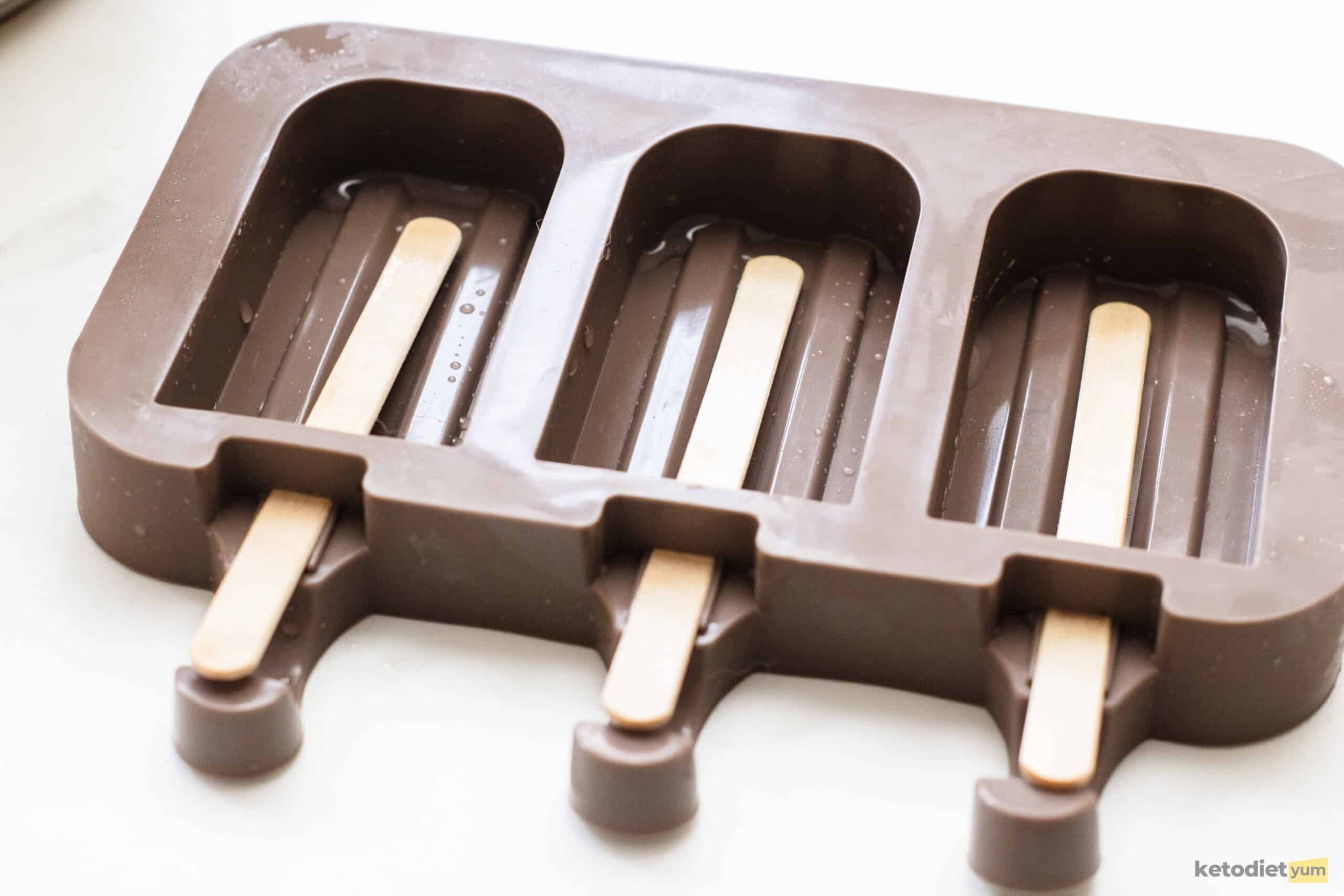 Keto Chocolate Popsicles chocolate popsicle recipe