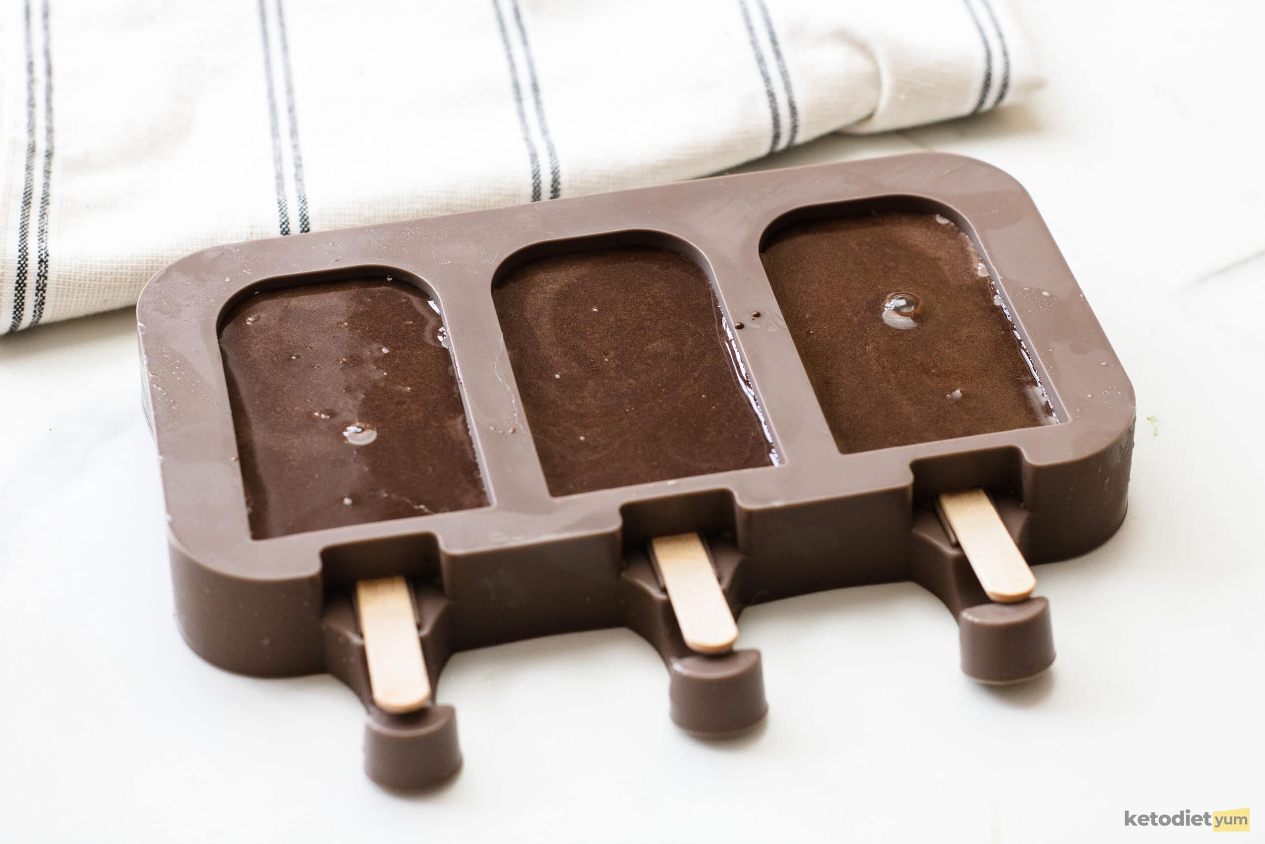 Keto Chocolate Popsicles chocolate popsicle recipe