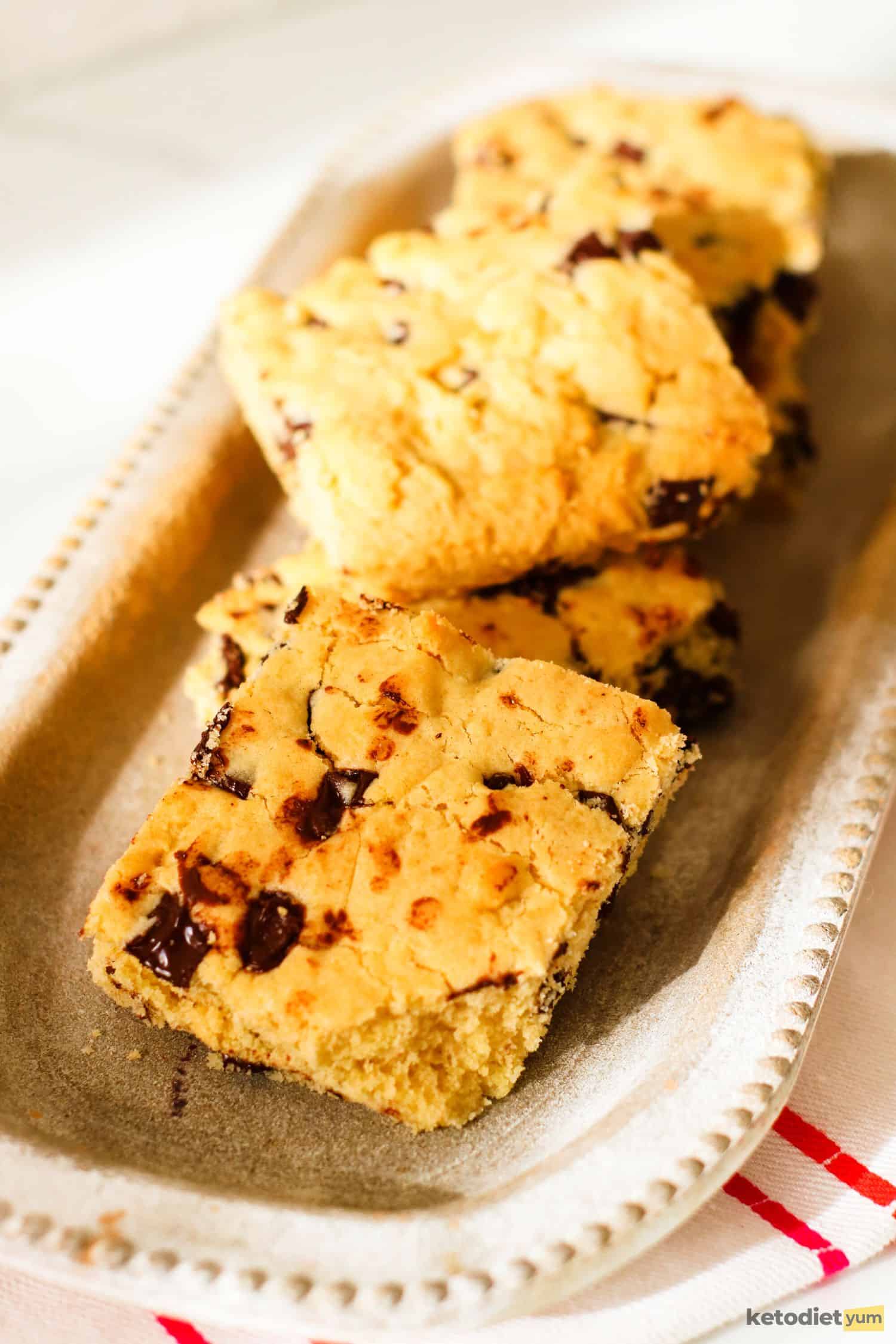 keto chocolate chip cookie bars