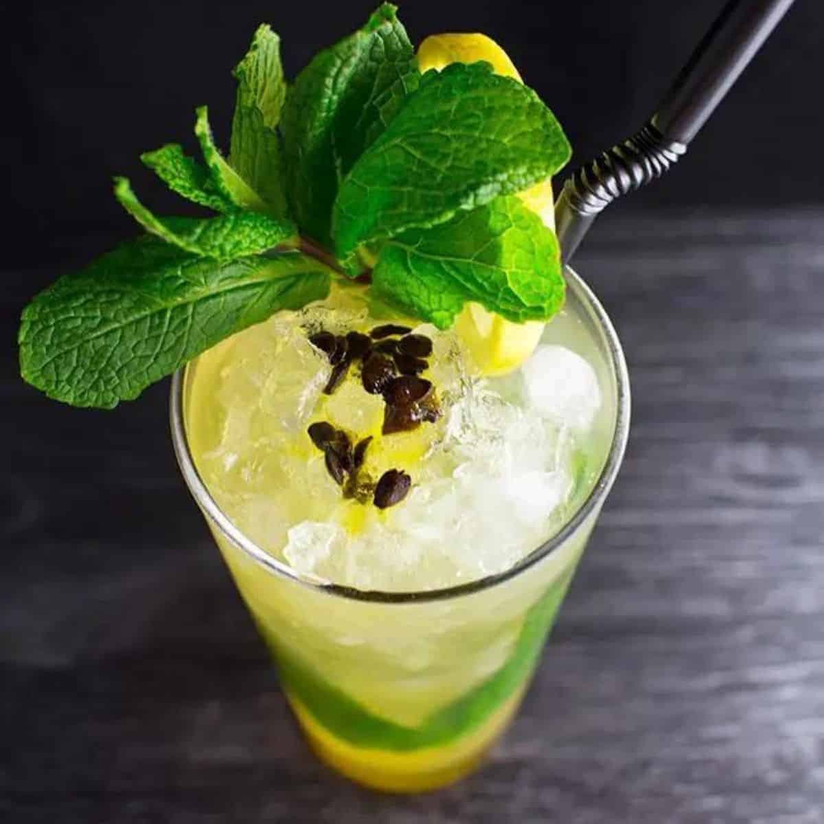 33 Keto Cocktails For Your Low-Carb Lifestyle