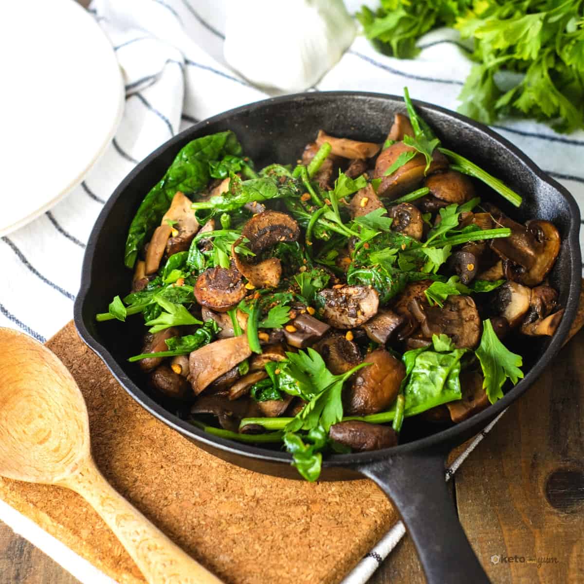 Sautéed Spinach and Mushrooms