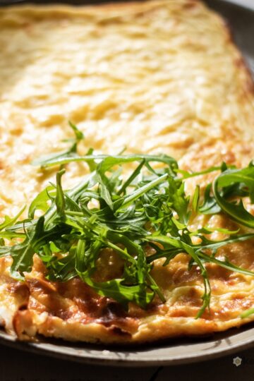 2-Ingredient Cottage Cheese Flatbread