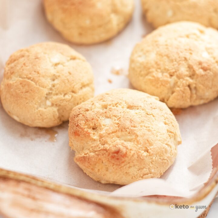 4-Ingredient Garlic Biscuits